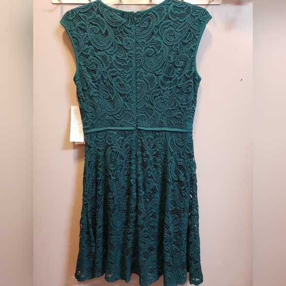 Wisp Petites NWT Deep Teal Lace Cap Sleeve Dress, Size 4 - Picture 5 of 7